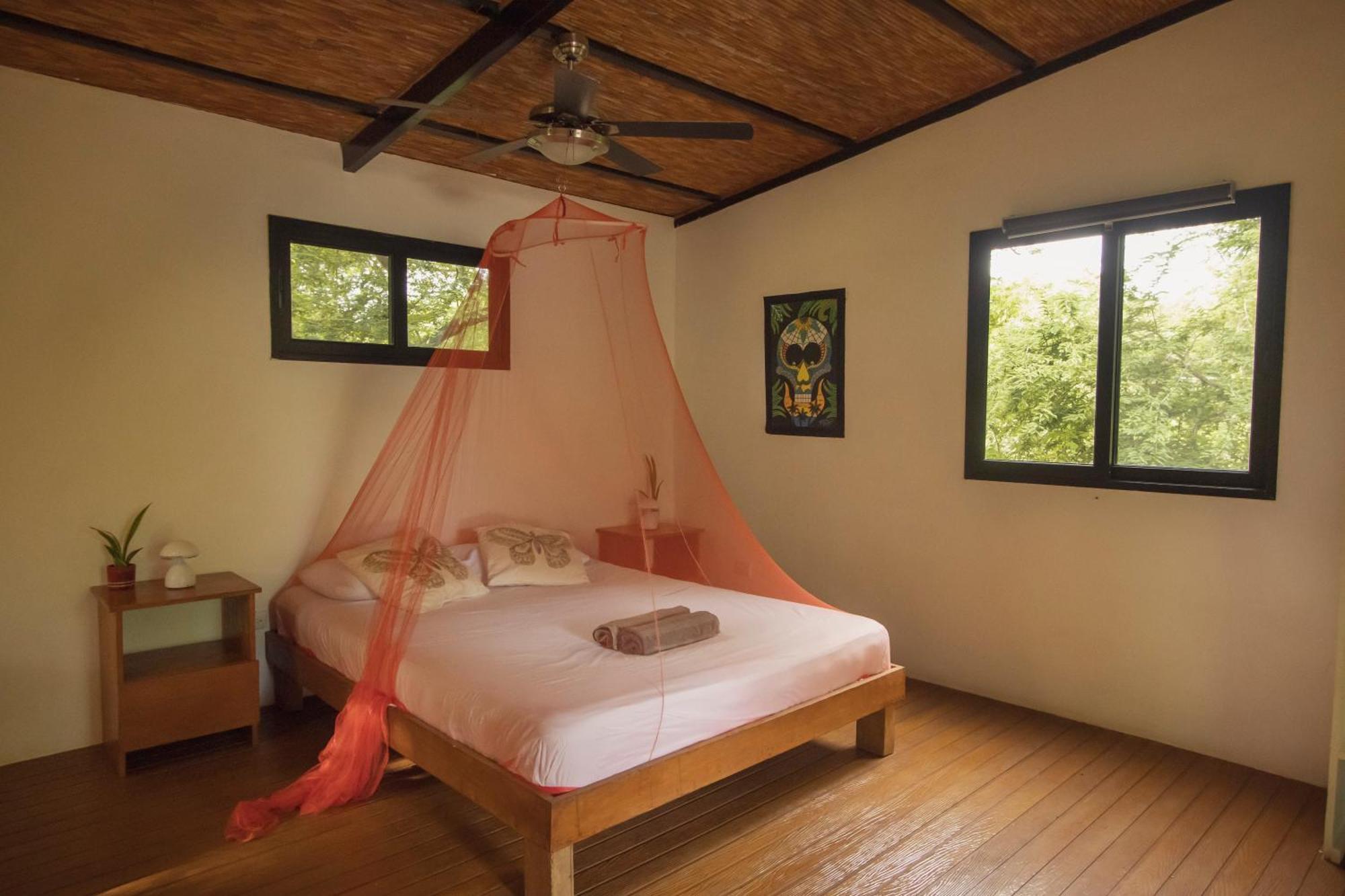 Mola Mola Surf Popoyo Bed & Breakfast Exterior photo